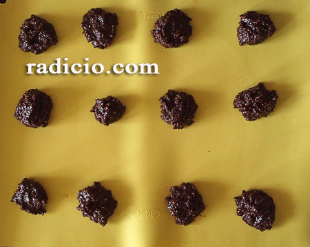 chocolate baking cookies