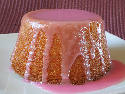 Cake with rosewater