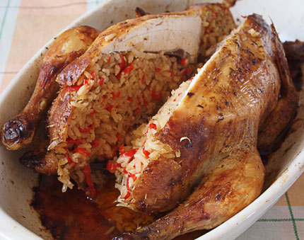 Κοτόπουλο γεμιστό με ρύζι