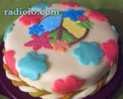 Cake with sugar paste